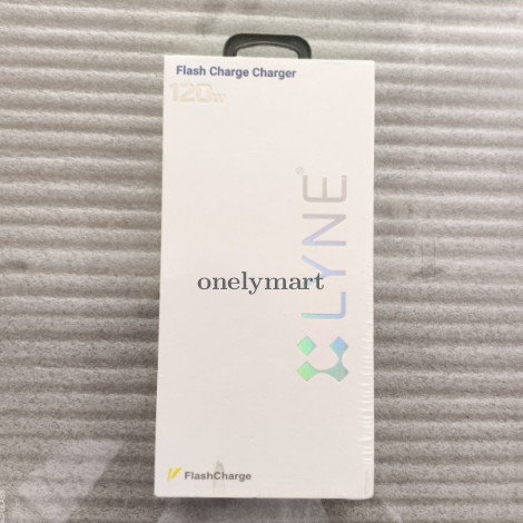 LYNE Chamber 9c Pro 120W Adaptor With Type C Cable